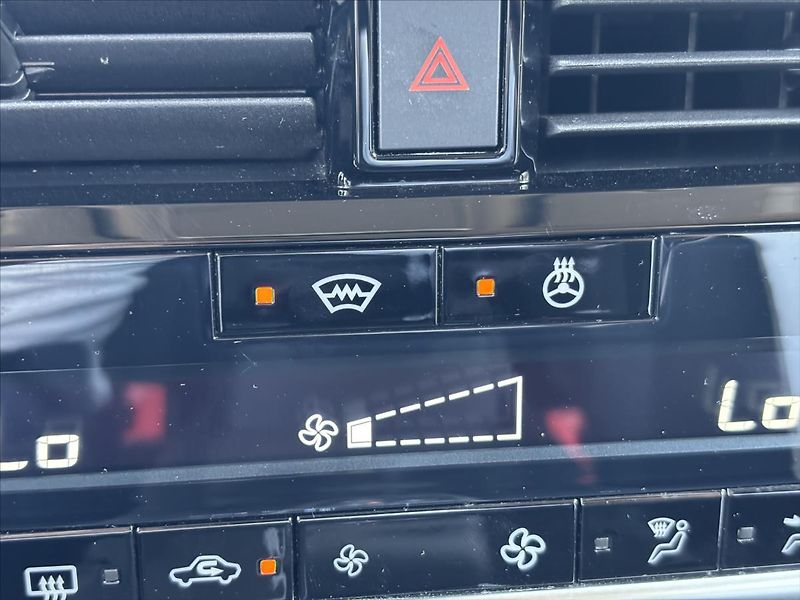 Nissan Qashqai 1,3 i AT N-Connecta - fotka 25 z 43