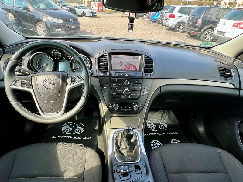 Opel Insignia (2010) 1.8i 103kW Výhřevy,Navi,Servis - fotka 10 z 18