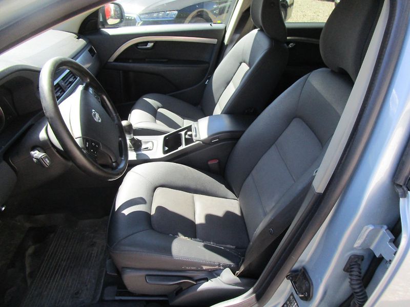Volvo V70 - fotka 8 z 17