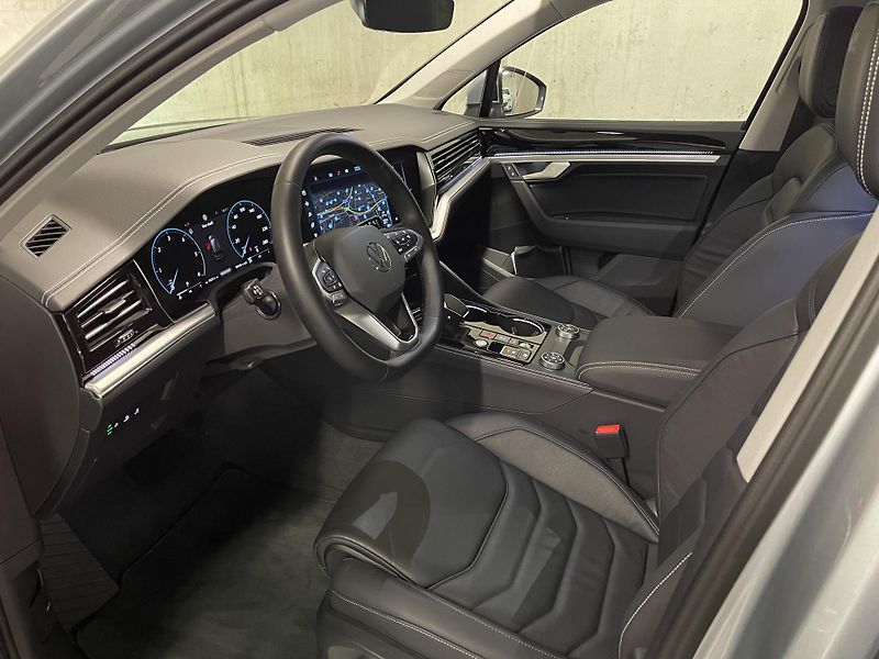 Volkswagen Touareg (2025) 3.0 TDI - Vzduch/Tažné/Matrix - fotka 15 z 30