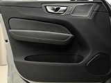 Volvo XC60 B4 AWD DARK PLUS CZ 1. maj. - náhled 7