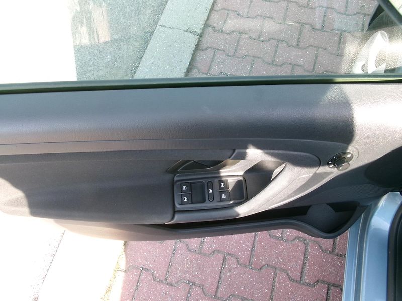 Škoda Fabia (2010) 1,2TSi ELEGANCE AC ALU - fotka 22 z 28