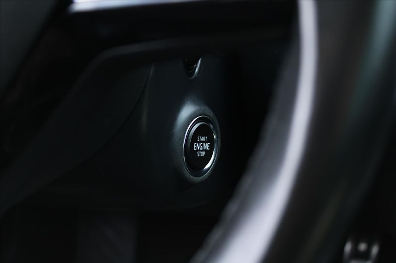 Škoda Octavia 2.0TDI 110kW DSG STYLE ČR - fotka 15 z 26