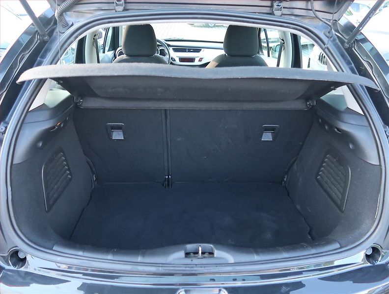 Citroën C3 (2010) 1.1 i, nová STK, jezdí skvěle - fotka 13 z 15