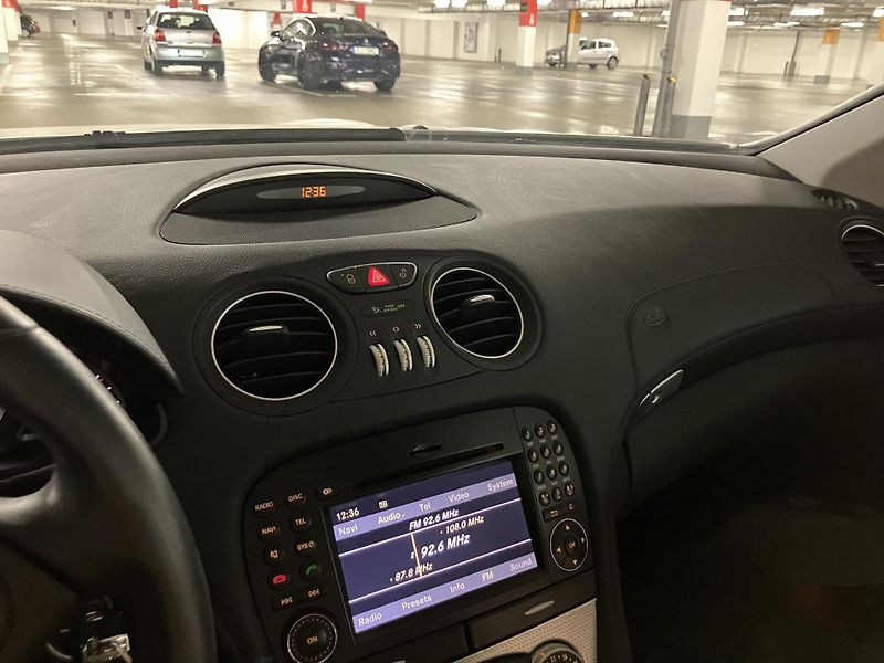 Mercedes-Benz SL (2010) 350 - fotka 11 z 16