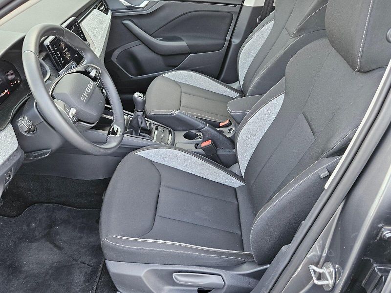 Škoda Scala (2025) SELECTION TSI 85/1.0 M6F - fotka 12 z 27