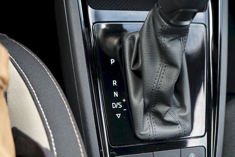 Škoda Kamiq (2021) TSI 110 kW DSG Style - tažné - fotka 21 z 33