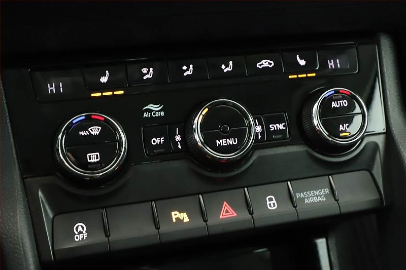 Škoda Karoq (2018) 2.0 TDI - fotka 13 z 16