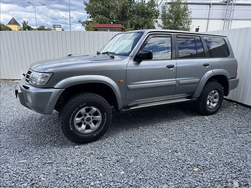 Nissan Patrol 3,0 Di GR Wagon 4X4 - fotka 3 z 50
