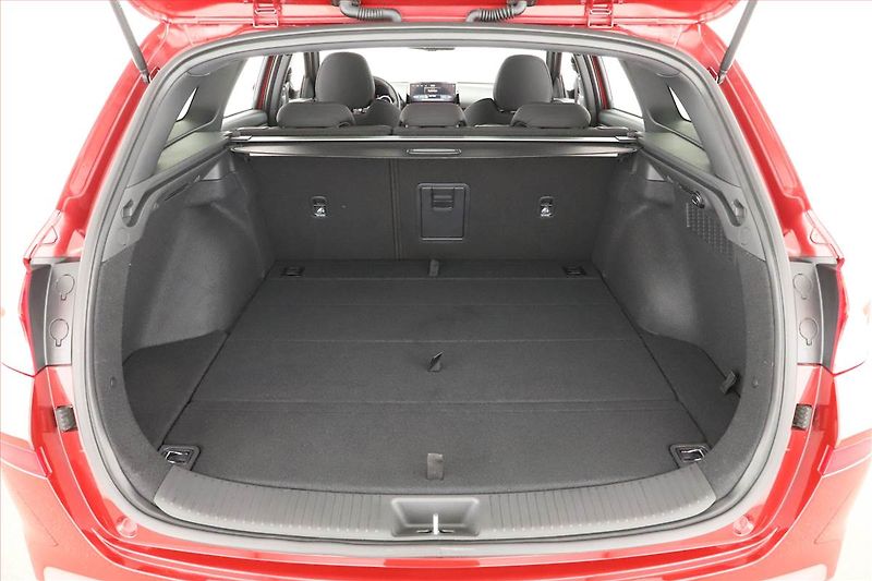 Hyundai i30 (2025) 1.5 T-GDI MHEV 48V, N-Line - fotka 11 z 17