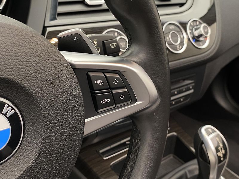 BMW Z4 sDrive 35i N54 AUT CZ 1. maj - fotka 20 z 56