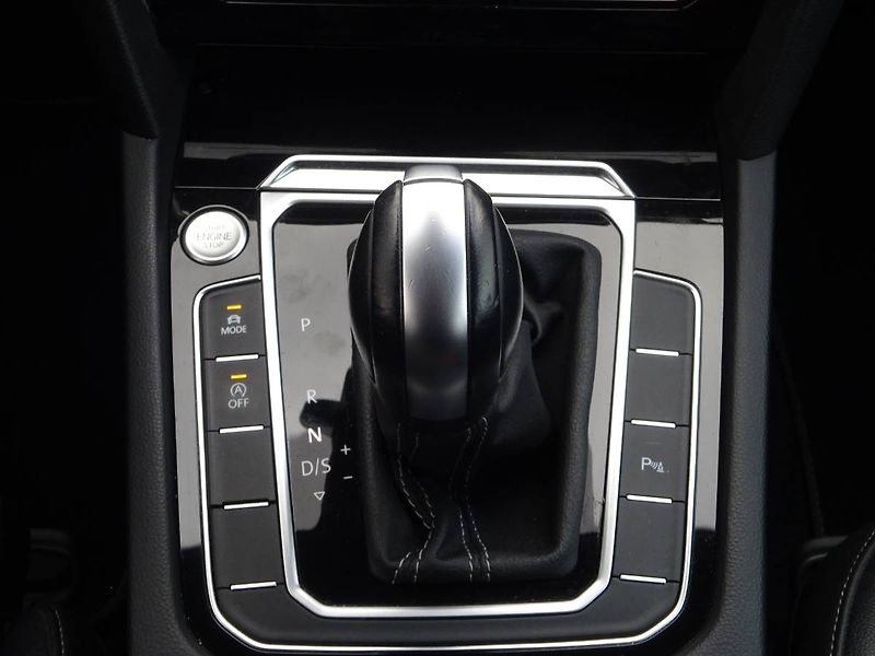 Volkswagen Arteon Shooting Brake (2023) 2,0TDi /147kW R-Line 4Motion - fotka 18 z 29
