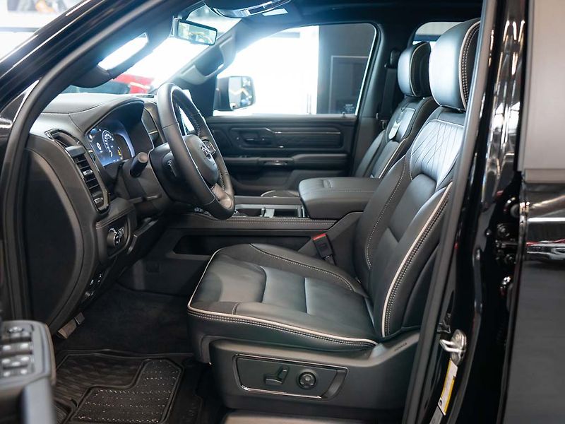 Dodge RAM (2026) 5.7 HEMI V8 Limited 4 LIFT - fotka 17 z 50