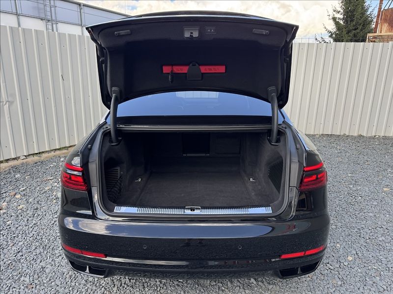 Audi A8 3,0 50 TDI QUATTRO LASER DPH - fotka 12 z 50