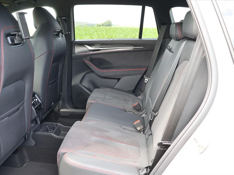 Škoda Kodiaq 2,0 TSI 195kW DSG 4x4 RS DPH - fotka 15 z 40