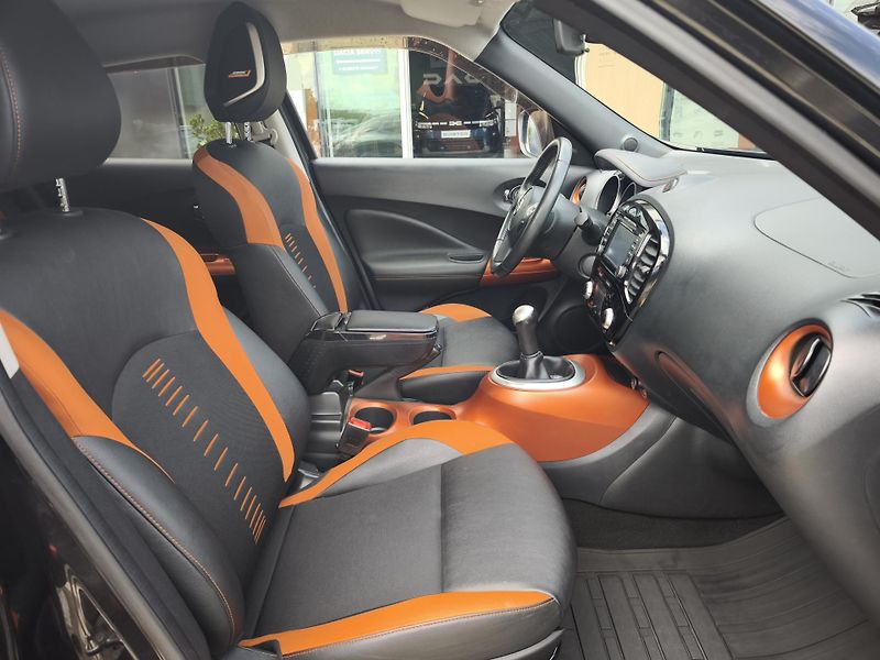 Nissan Juke ČR 1.MAJ 1.6 SCe REZERVACE  - fotka 17 z 35