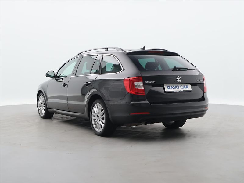 Škoda Superb 2,0 TDI 125kW DSG Navi Xenon - fotka 5 z 35