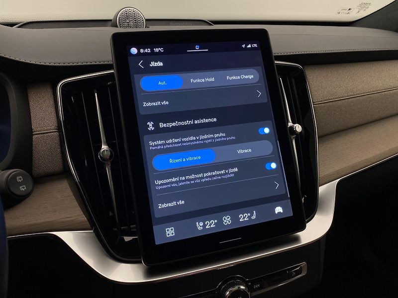 Volvo XC90 T8 AWD RECHARGE BRIGHT ULTRA 7 - fotka 53 z 73