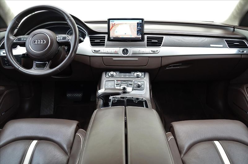 Audi A8 4.2 TDI/V8/Design-Selection/CZ - fotka 21 z 49