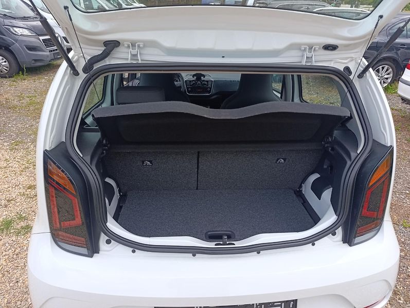 Volkswagen up! (2021) 1.0 MPI 5dv - fotka 11 z 13