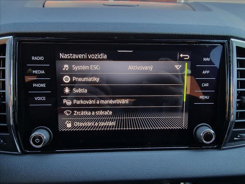 Škoda Karoq 2.0TDI Style, původ ČR,1.Maj. - fotka 31 z 50