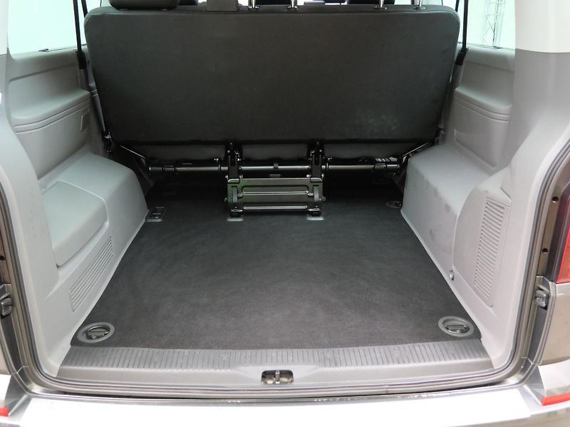Volkswagen Caravelle - fotka 26 z 27