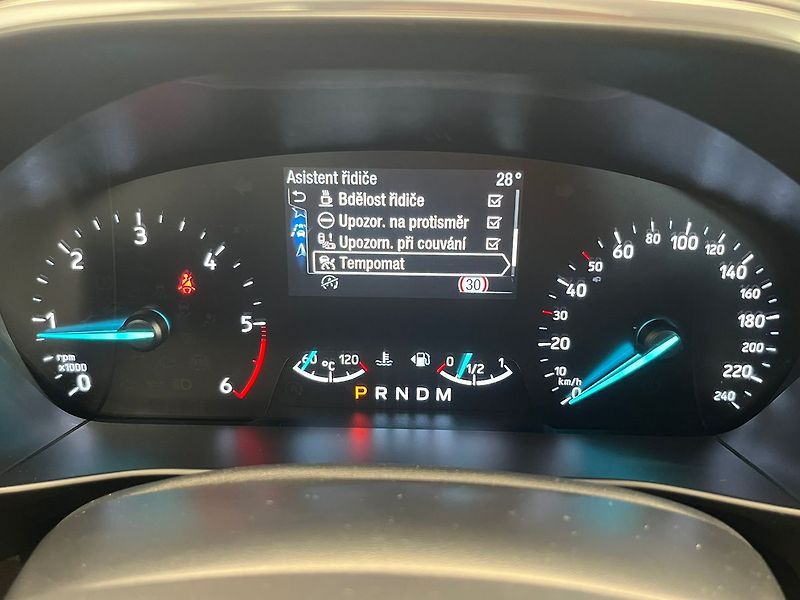Ford Focus 2.0 EB Titanium LED - fotka 12 z 66