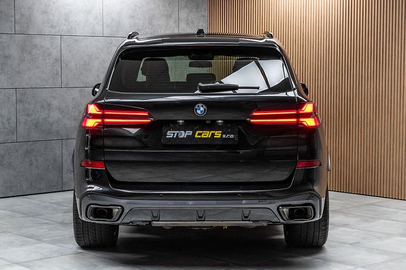 BMW X5 30d xD ///M*ZÁRUKA 9/27*7míst* - fotka 5 z 74