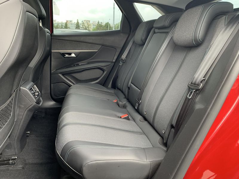 Peugeot 3008 ALLURE PACK 1.5 BHDi 96kW AT8 - fotka 6 z 28