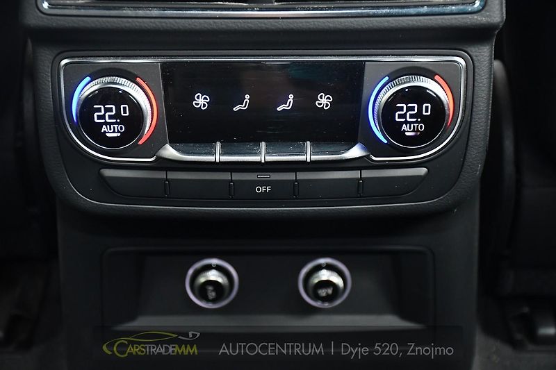 Audi Q7 3.0TDi S-LINE TAŽNÉ REZERVACE - fotka 25 z 55