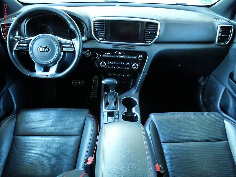 Kia Sportage (2018) 1.6 T-GDi AWD, GT Line, AT - fotka 8 z 25