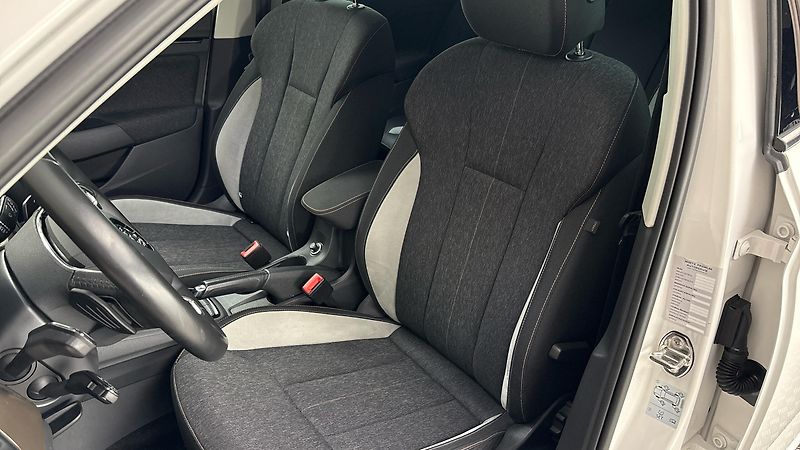 Škoda Scala 1.5 TSI DSG Style - fotka 15 z 26