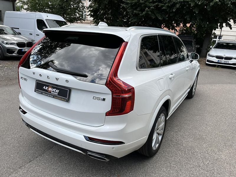 Volvo XC90 (2019) D5 AWD R-DESIGN, 7 MÍST - fotka 12 z 44