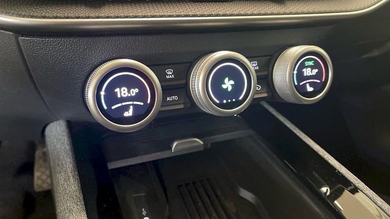 Škoda Superb (2025) Kombi Selection 2.0TDI 110kW D - fotka 29 z 34