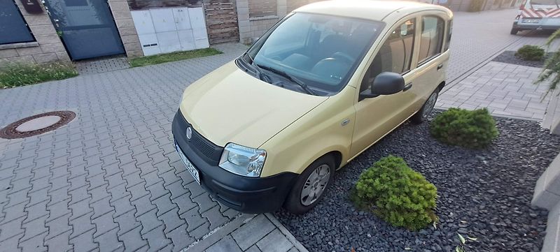 Fiat Panda (2010) 1. maj., 53100km, servisováno - fotka 2 z 15