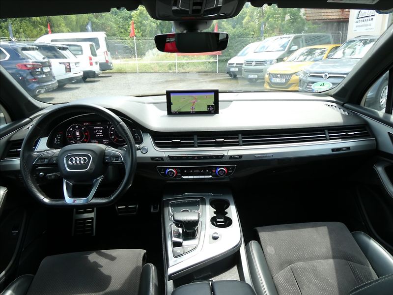 Audi Q7 3,0 TDiV6 200kW S-LINE,QUATTRO - fotka 30 z 48