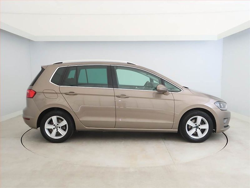 Volkswagen Golf Sportsvan (2014) Highline 1.4 TSI, Serv.kniha - fotka 6 z 15