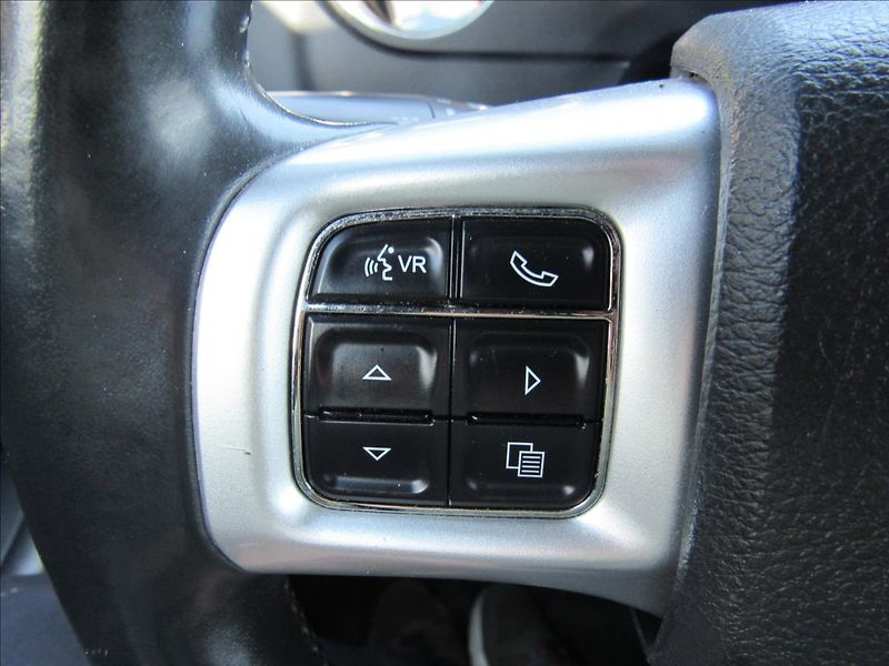 Dodge Challenger 3,6 L VVT 227kW - fotka 19 z 30