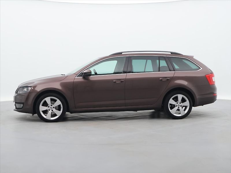Škoda Octavia 2,0 TDI 110kW CZ Style DPH - fotka 4 z 35