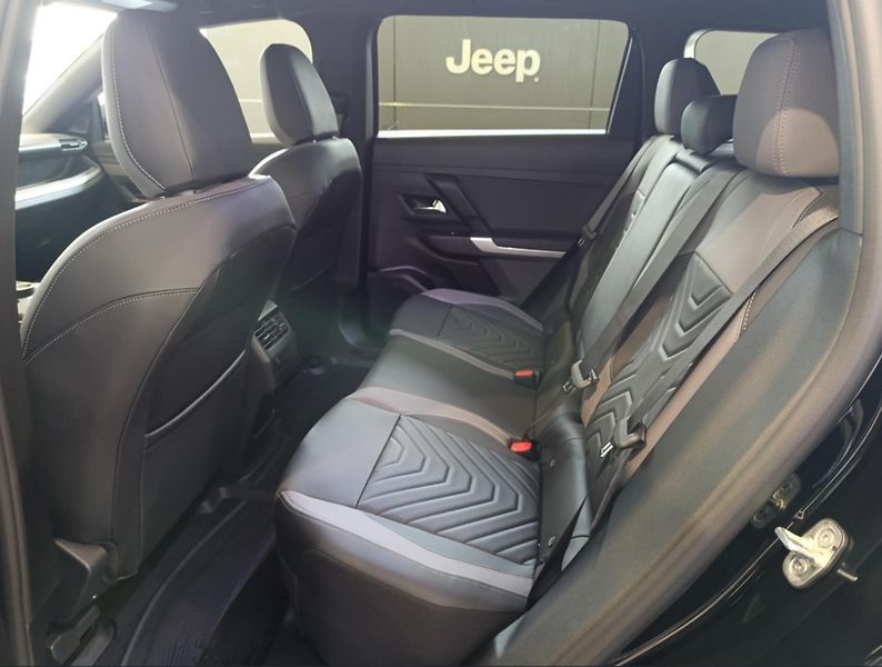 Jeep Compass (2026) 1,6 Plug-in Hybrid 225k  Summi - fotka 10 z 18