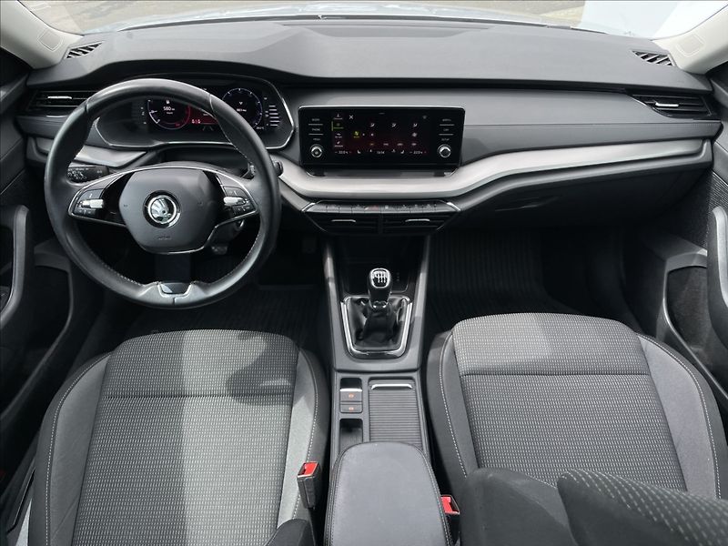 Škoda Octavia 2,0 TDI Combi Ambition Plus - fotka 6 z 24