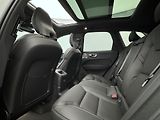 Volvo XC60 (2025) T8 AWD AUT ULTRA BLACK EDITON - náhled 17