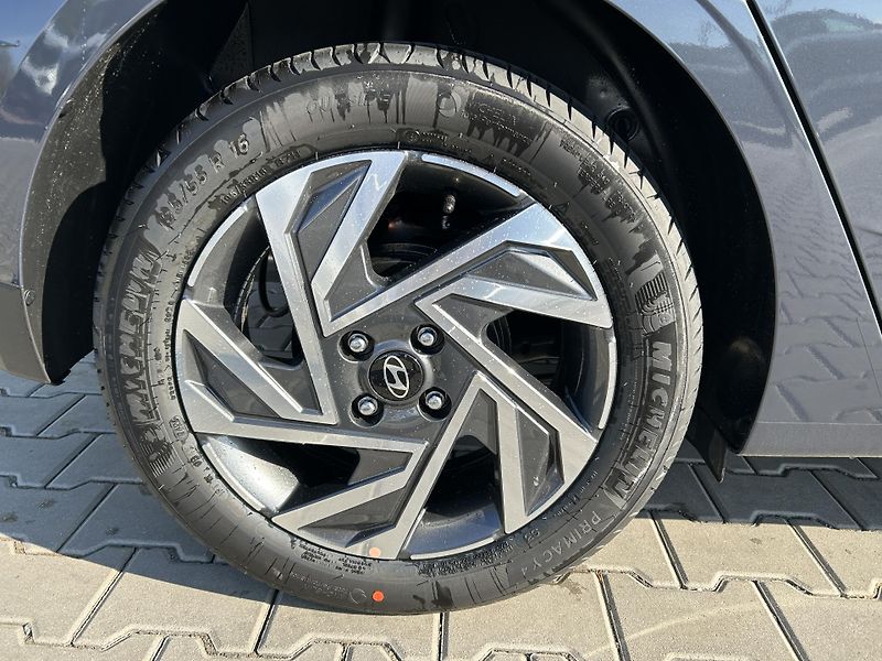 Hyundai i20 26 1,0 T-GDI DCT GO! WINTER - fotka 4 z 32