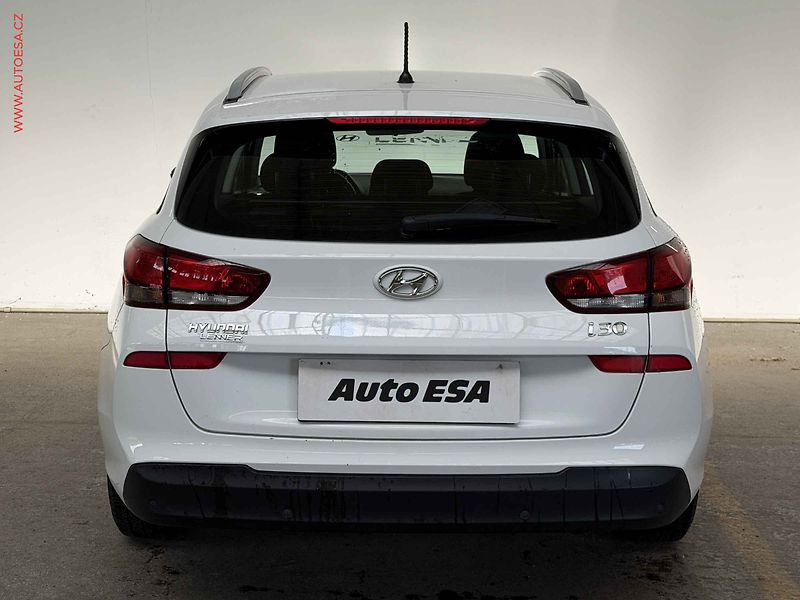 Hyundai i30 (2020) 1.4  CVVT, 1.maj,ČR, Trikolor - fotka 5 z 16