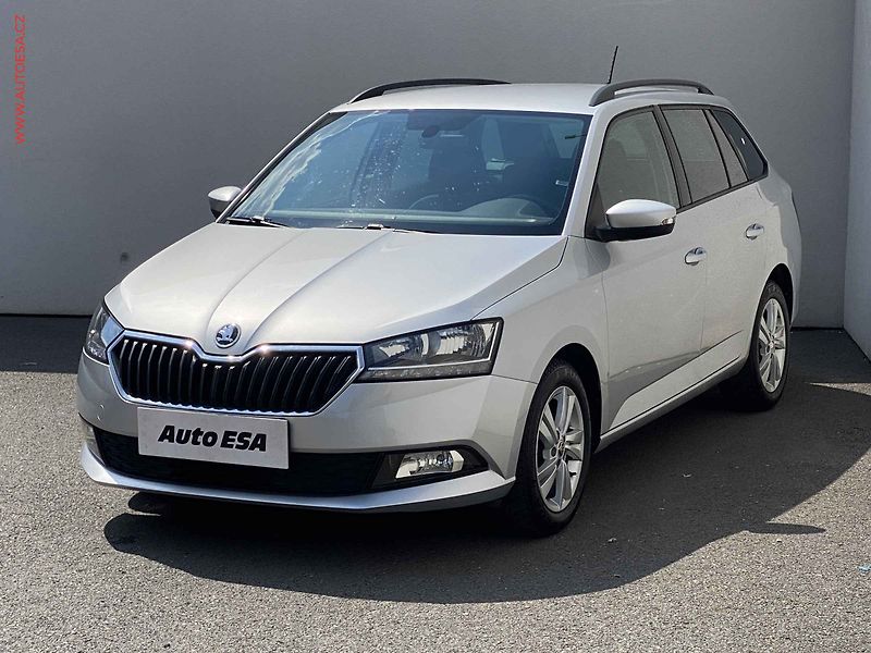 Škoda Fabia (2022) 1.0 TSi, 1.maj,ČR, Ambition - fotka 3 z 17