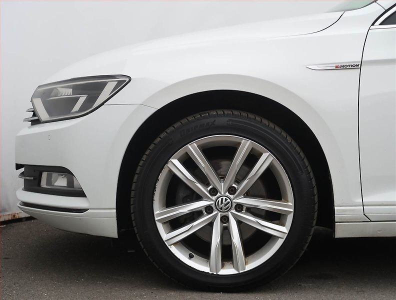 Volkswagen Passat (2015) Comfortline 2.0 TDI, 4X4 - fotka 15 z 21