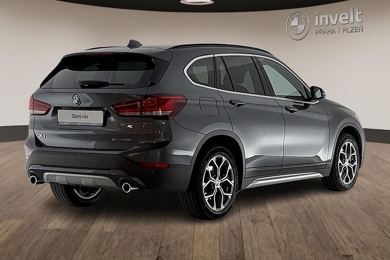 BMW X1 xDrive20i - fotka 3 z 23