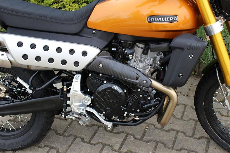 Fantic Caballero Scrambler 500 (2025) DELUXE 2025 SKLADEM - fotka 3 z 10