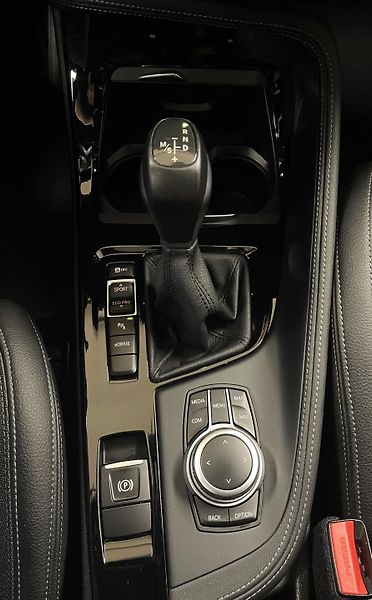 BMW X1 xDrive25e, ČR, 1.MAJ - fotka 22 z 32