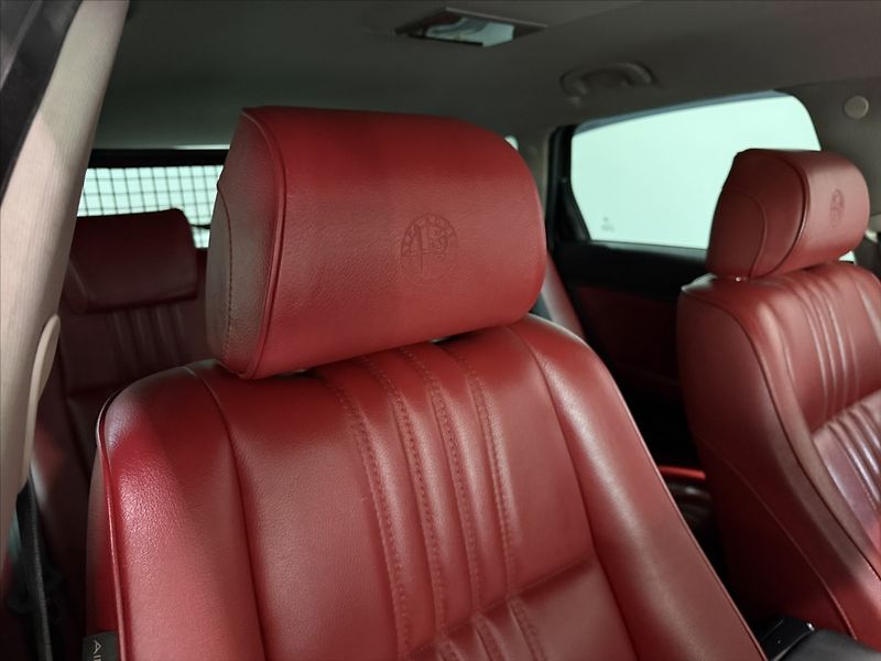 Alfa Romeo 159 2,4   JTDm V5 147 kW BOSE TOP - fotka 30 z 40